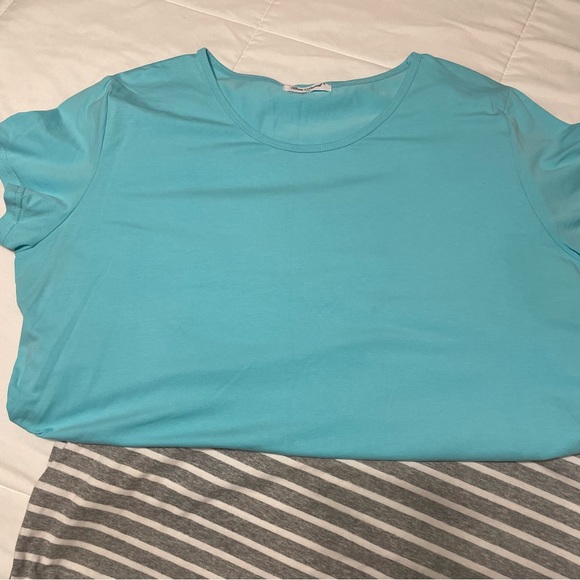 Lot of 3 Classic Side-Ruched Maternity T-Shirts, Like New! XXL - Picture 7 of 9